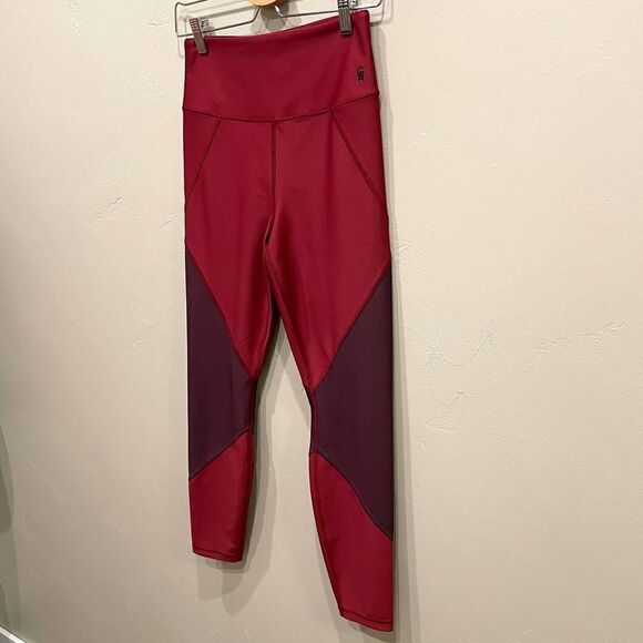 Good American Red Leggings - Size: 2 - Picture 6 of 8